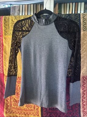 Lace & leather collar grey shirt